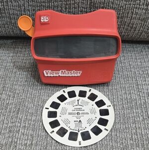 Vintage View Master 3D Viewer Red Classic Toy Slide Viewer With 1 Film Card
